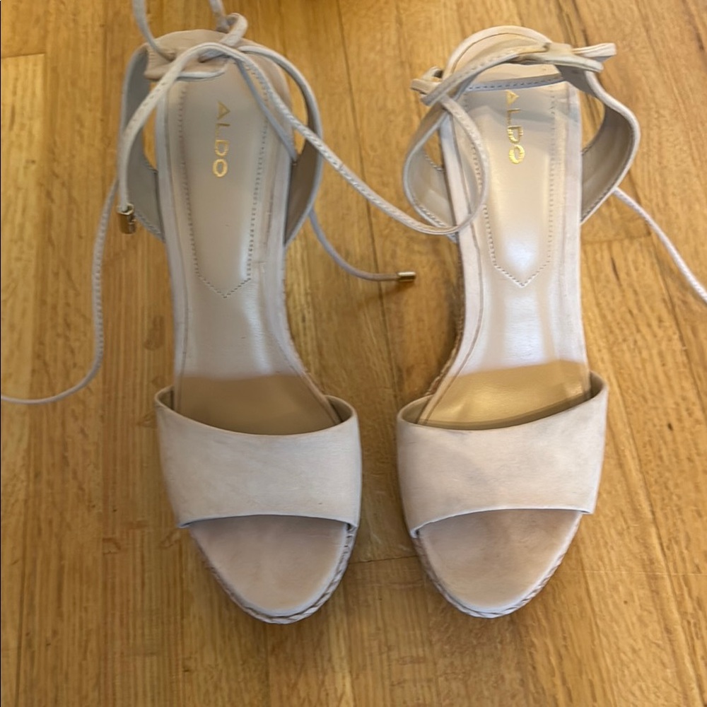 Aldo Cream Heels Slingback Design